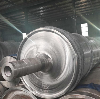 تشكيل لفة لصناعة الورق