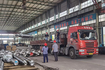 مركزية centralizer